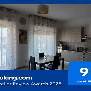 https://casa-marinella.hotelinveneto.com