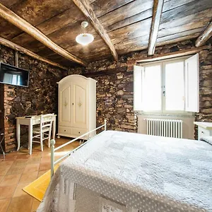  Guest house Cuccumiao Italy